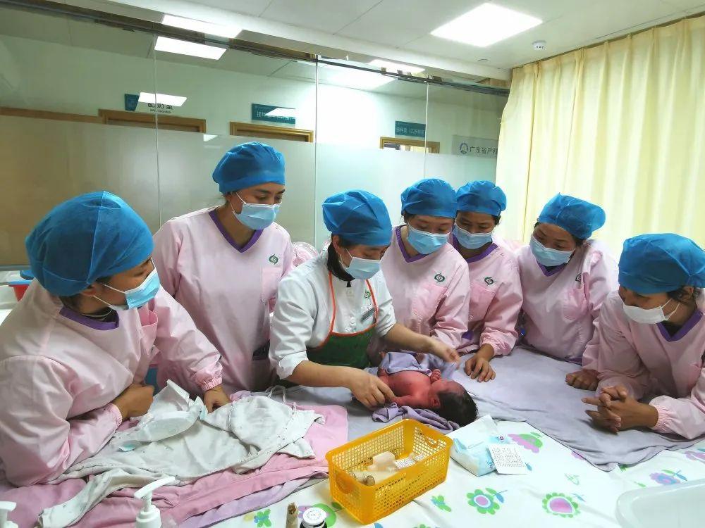 宕昌县妇婴监护型护送